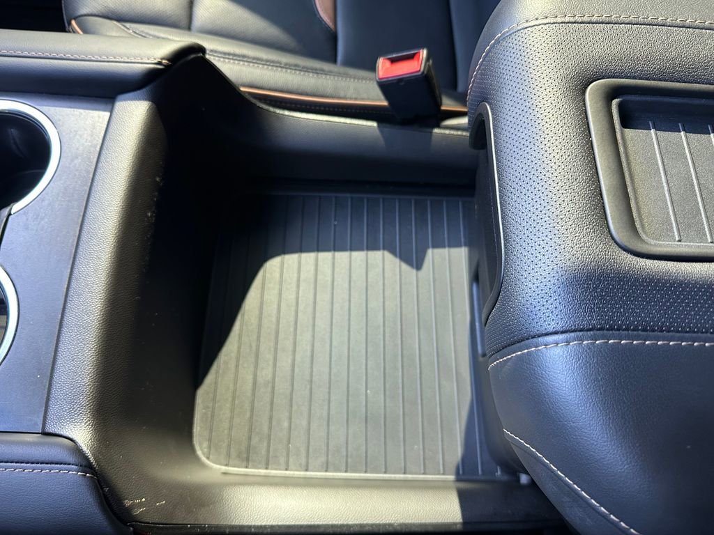 Used 2024 GMC Yukon AT4 w/ AT4 Premium Package image 68