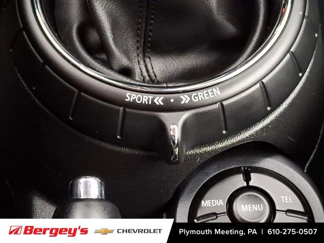 Used 2016 MINI Cooper 2-Door Hardtop image 28