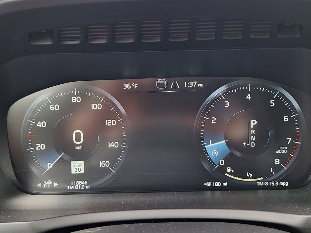 Used 2018 Volvo XC90 T6 Momentum image 21