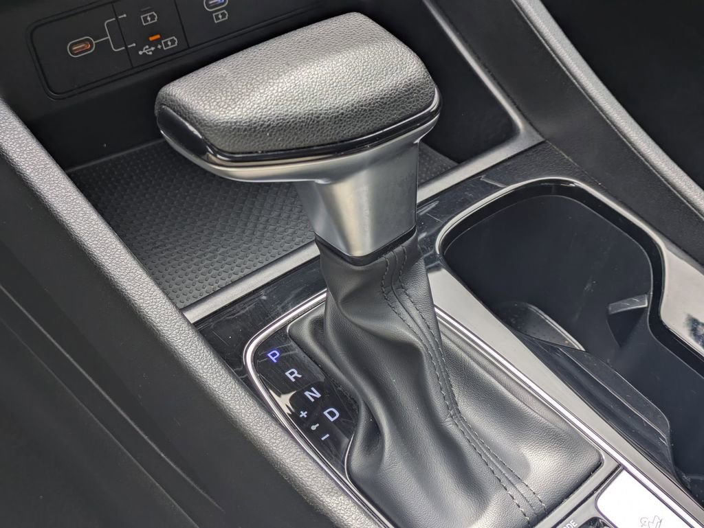 Used 2025 Hyundai Santa Cruz SEL FWD image 16