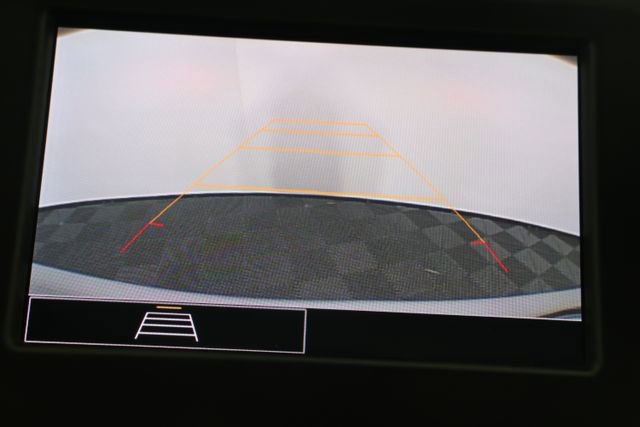 Used 2022 Chevrolet Equinox LS image 16