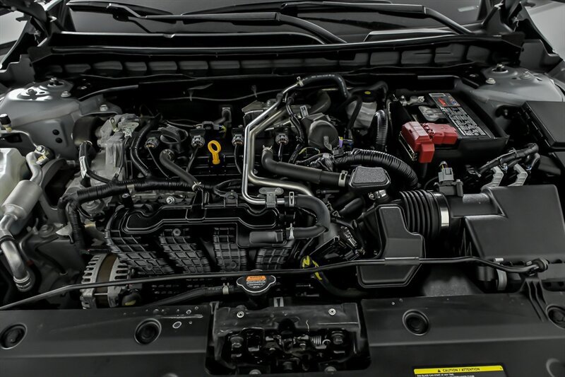 Used 2024 Nissan Altima 2.5 S FWD image 14