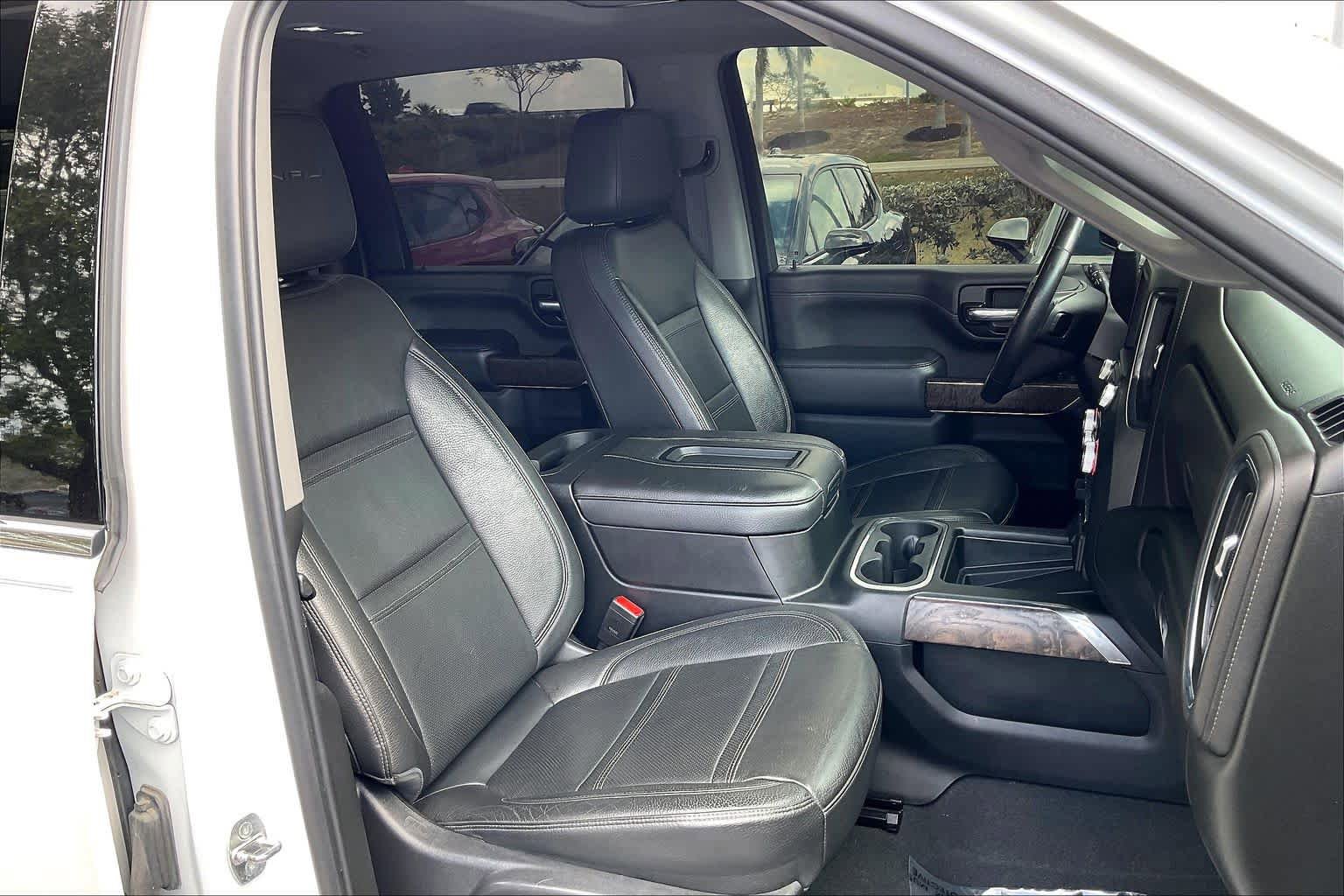 Certified 2022 GMC Sierra 3500 Denali w/ Denali Ultimate Package image 8