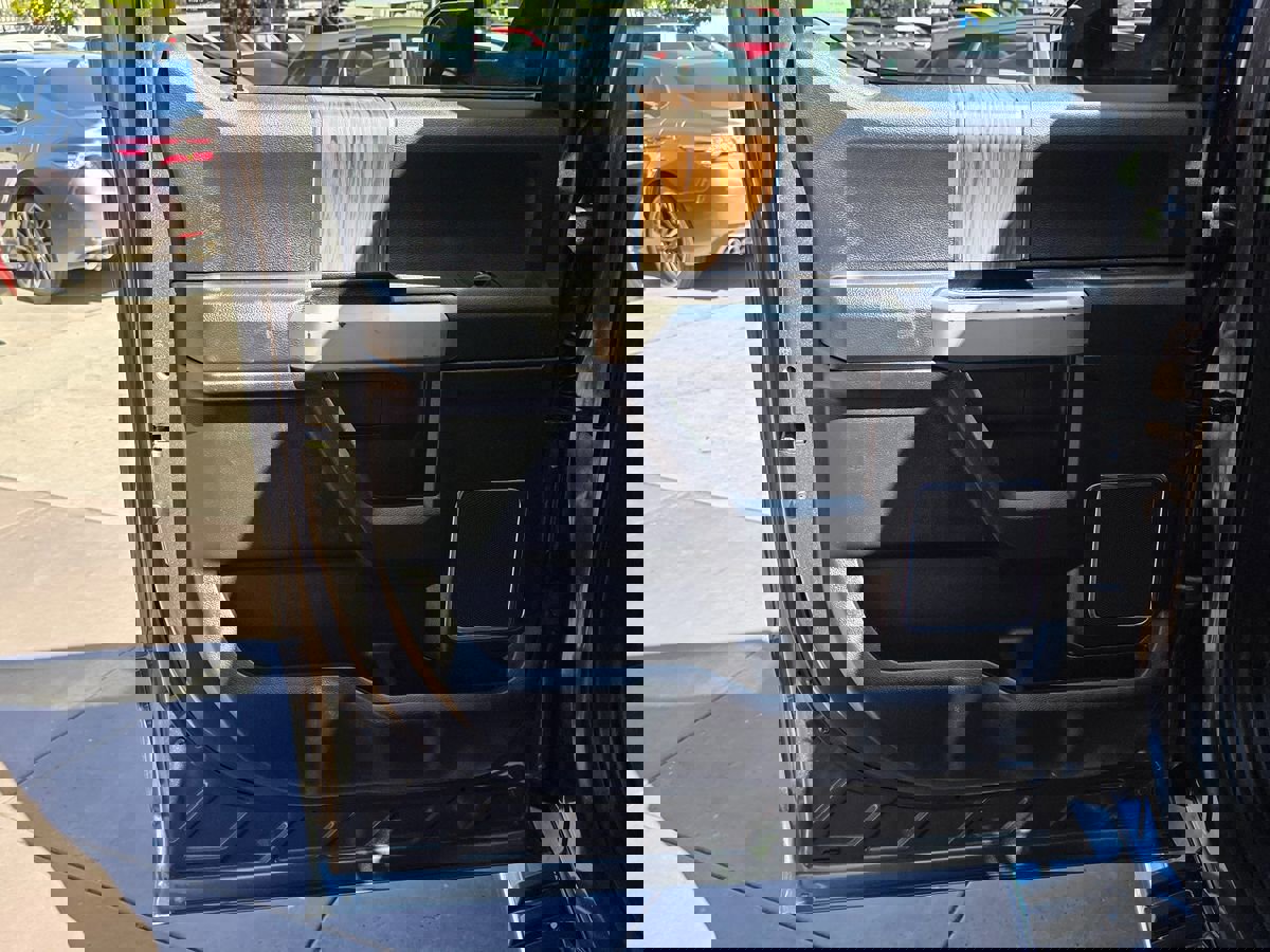 Used 2019 Ford F150 Lariat image 28