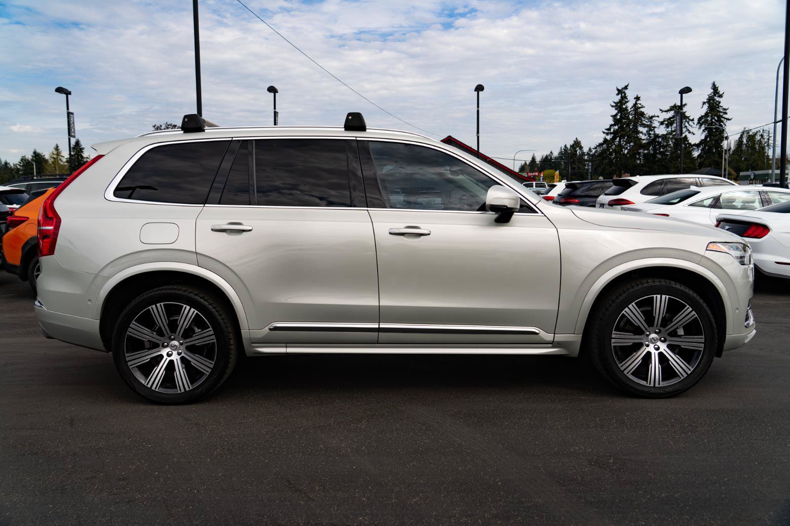 Used 2021 Volvo XC90 T6 Inscription w/ Advanced Package AWD/4WD image 9