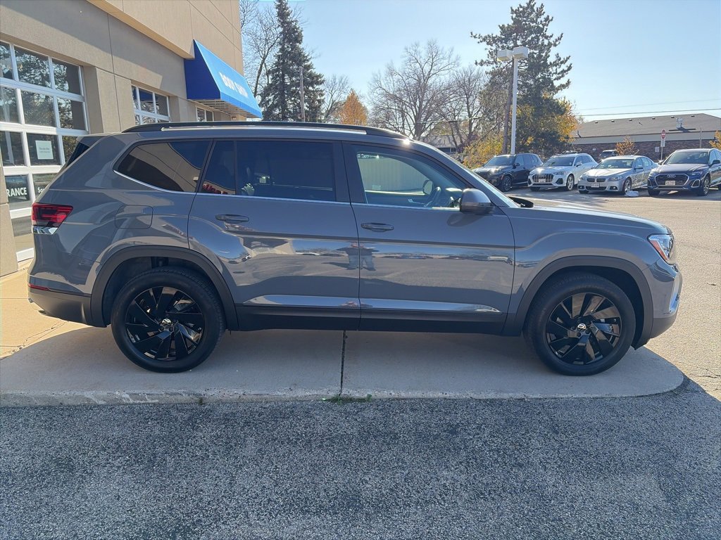 Certified 2025 Volkswagen Atlas SE image 10