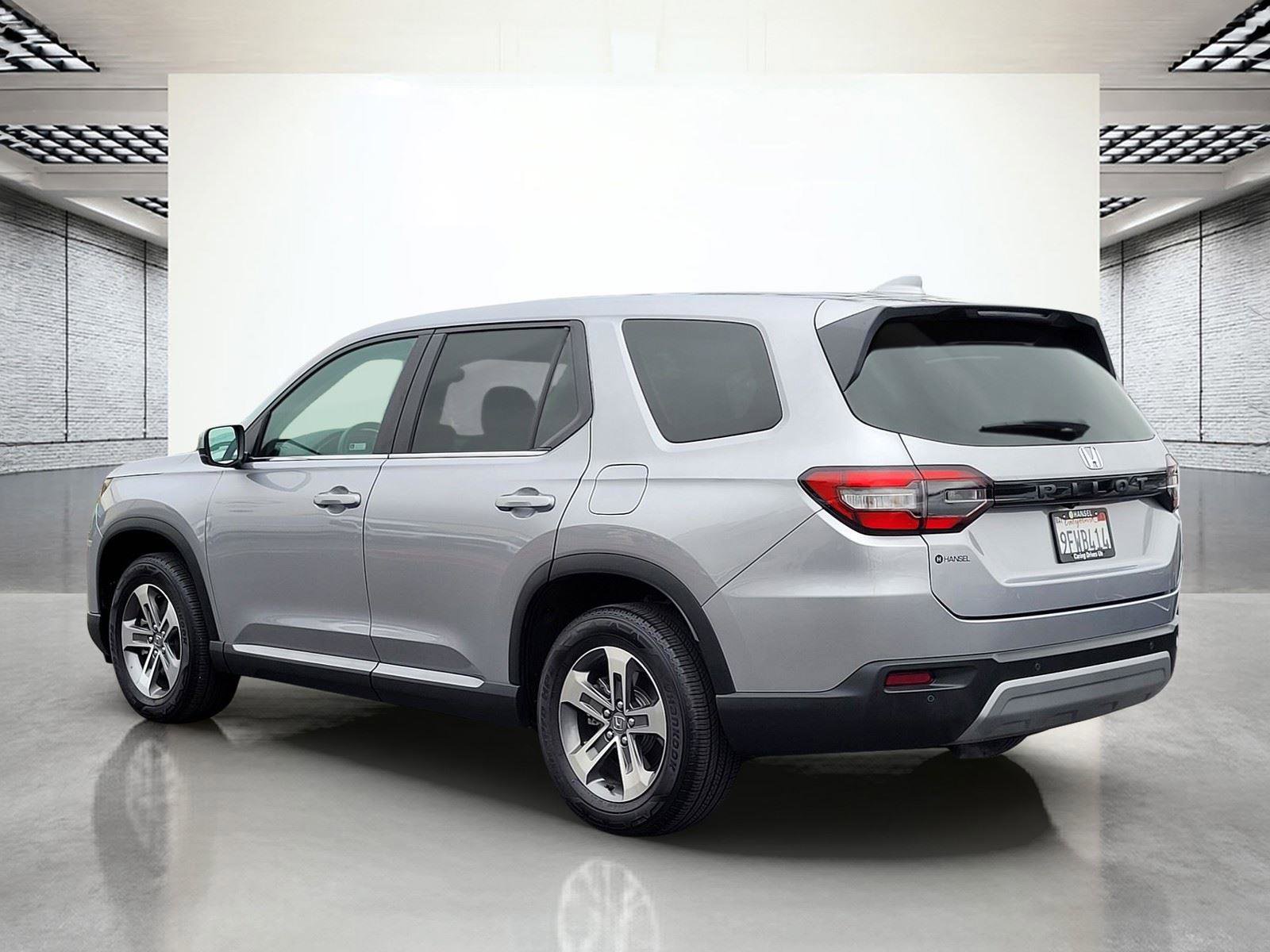 Used 2023 Honda Pilot EX-L image 9