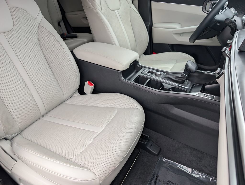 Certified 2025 Kia Sorento S w/ Panoramic Sunroof Package AWD/4WD image 25