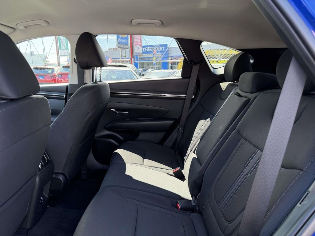 Certified 2023 Hyundai Tucson SEL AWD/4WD image 13