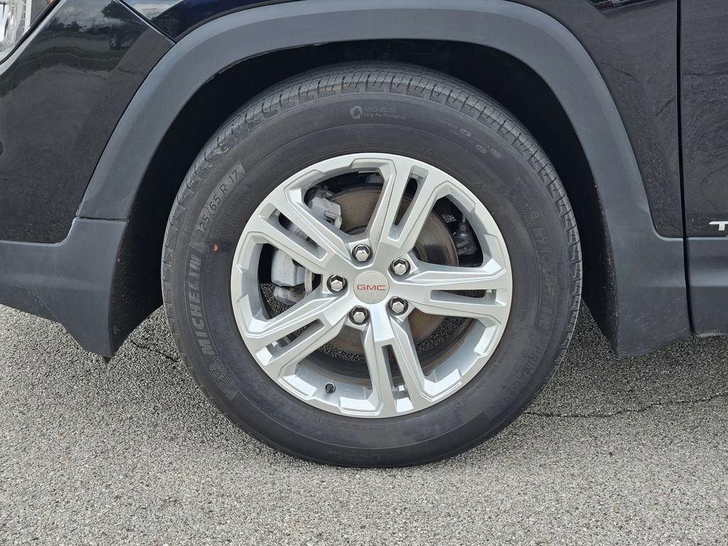 Used 2024 GMC Terrain SLE image 9
