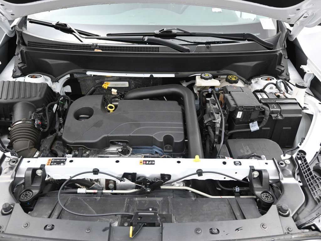 Used 2023 GMC Terrain SLE w/ Driver Convenience Package image 12