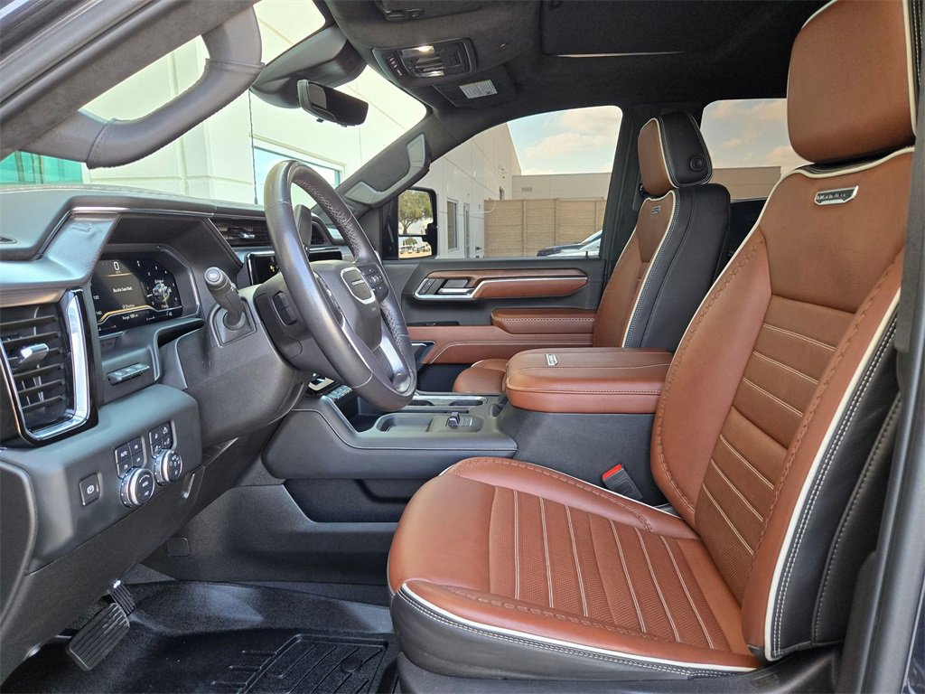 Used 2024 GMC Sierra 2500 Denali Ultimate image 9