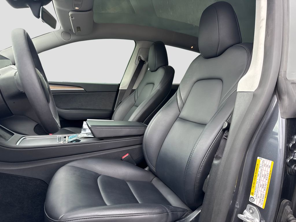 Used 2023 Tesla Model Y Performance image 6