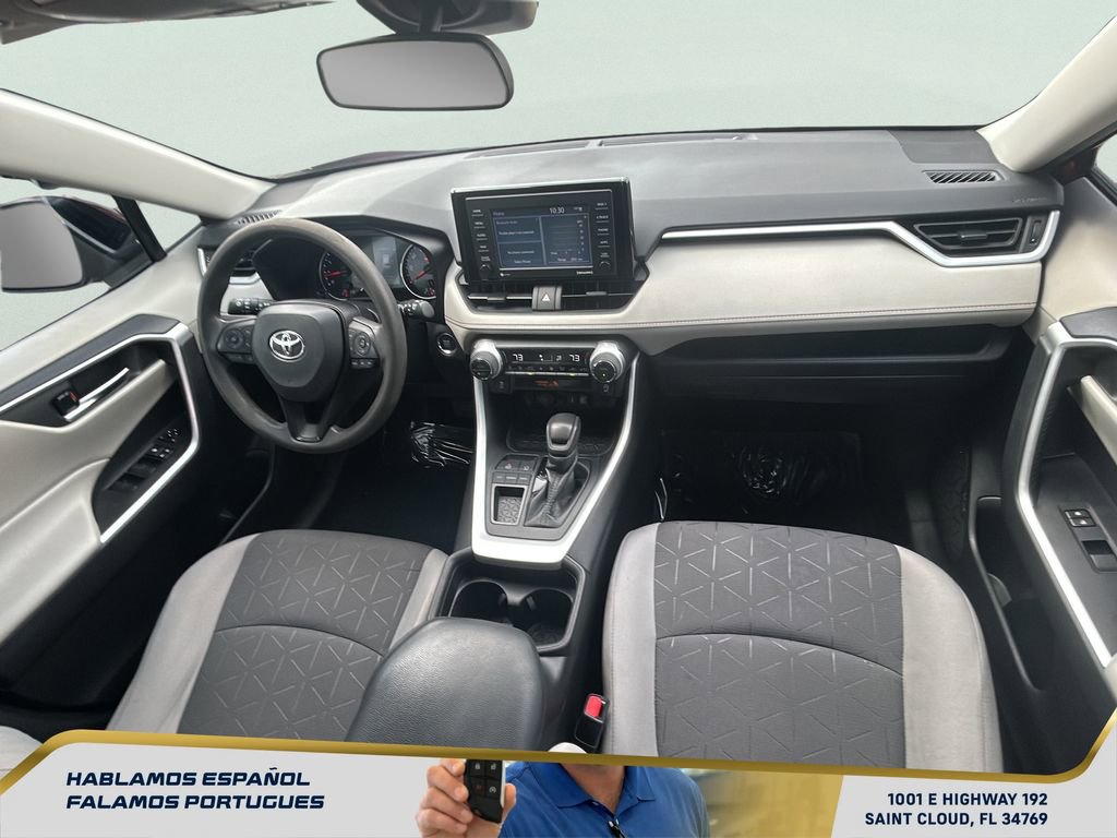Used 2021 Toyota RAV4 XLE w/ Convenience Package image 28