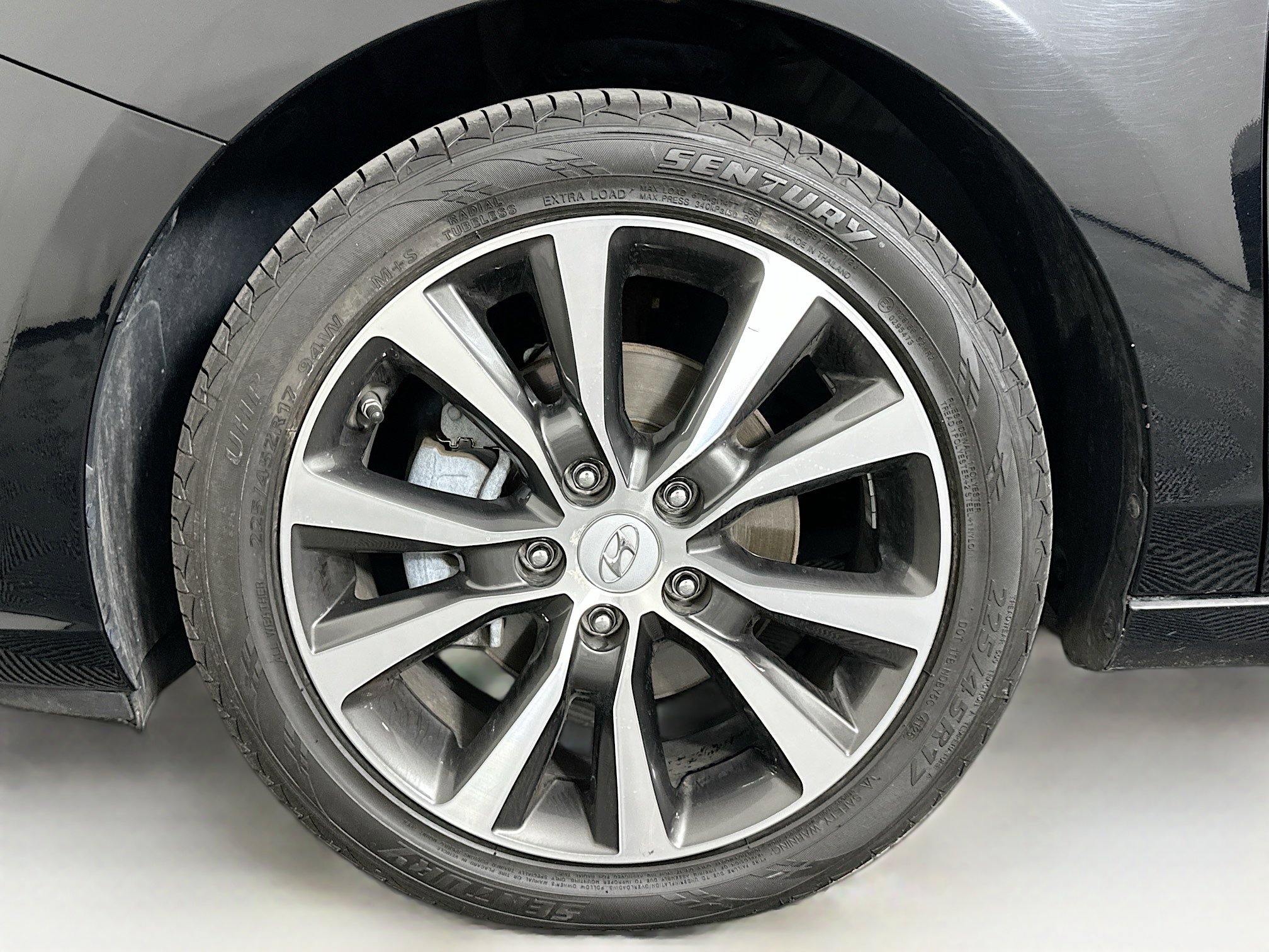 Used 2019 Hyundai Elantra GT image 11