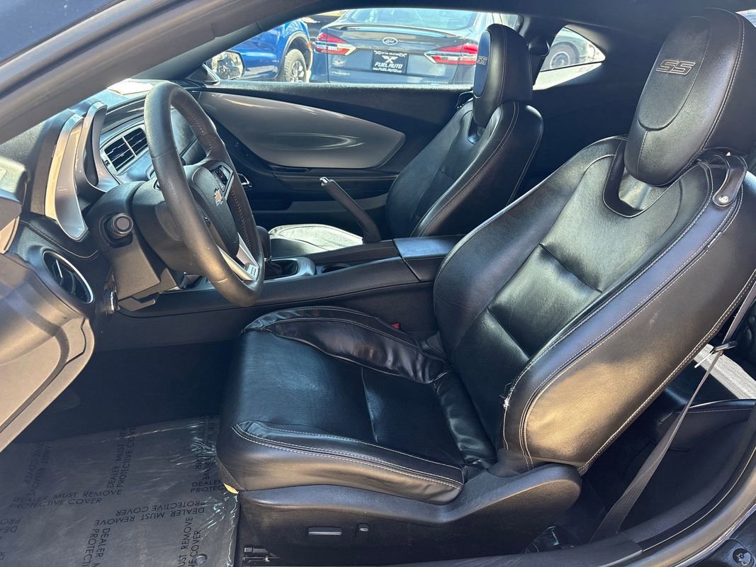 Used 2015 Chevrolet Camaro SS w/ SS Performance Package RWD image 15