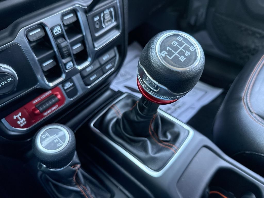 Used 2021 Jeep Gladiator Mojave w/ Dual Top Group AWD/4WD image 20