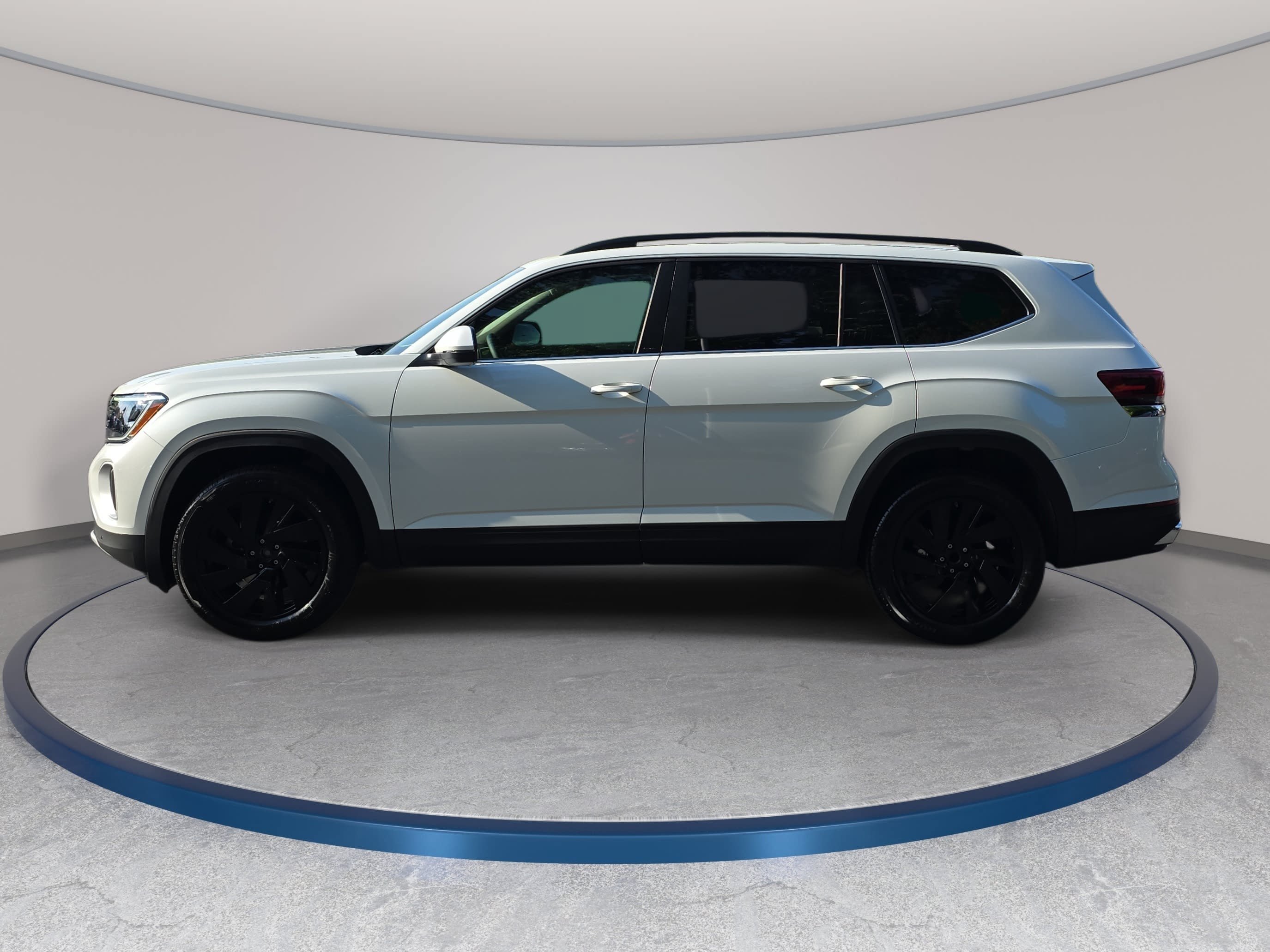 New 2026 Volkswagen Atlas SE FWD image 8