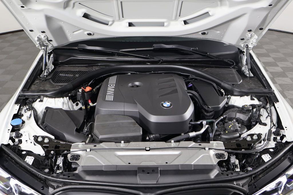 New 2026 BMW 330i Sedan w/ M Sport Package image 9