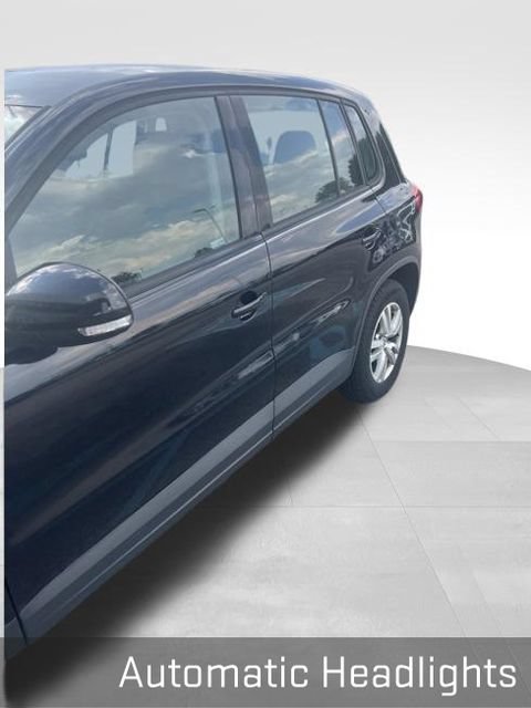 Used 2012 Volkswagen Tiguan S FWD image 5