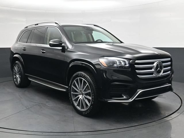 Used 2026 Mercedes-Benz GLS 450 4MATIC image 2