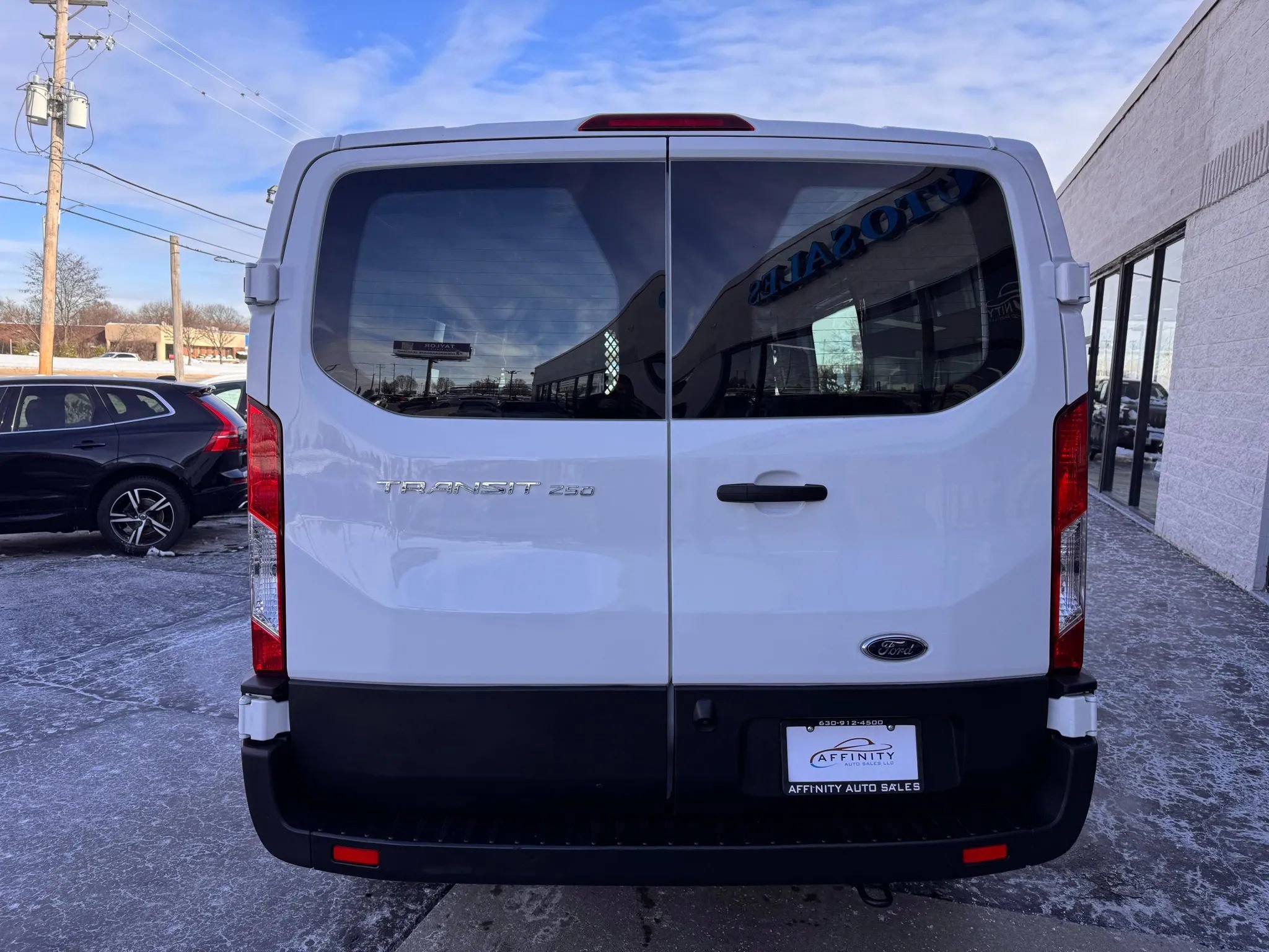 Used 2024 Ford Transit 250 Low Roof w/ Exterior Upgrade Package image 4