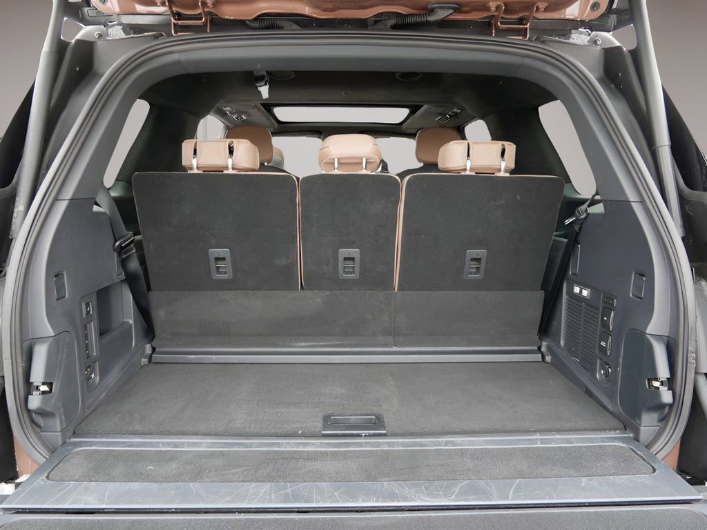 Certified 2025 Lincoln Navigator Black Label image 13