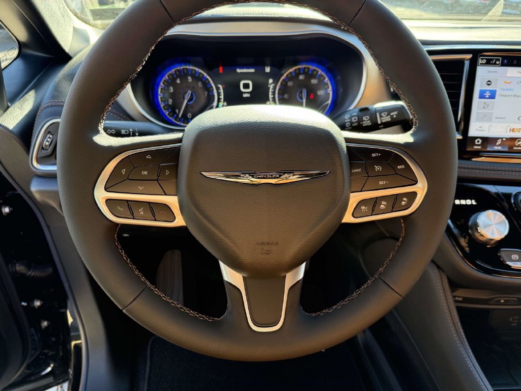 New 2026 Chrysler Pacifica Pinnacle FWD image 20