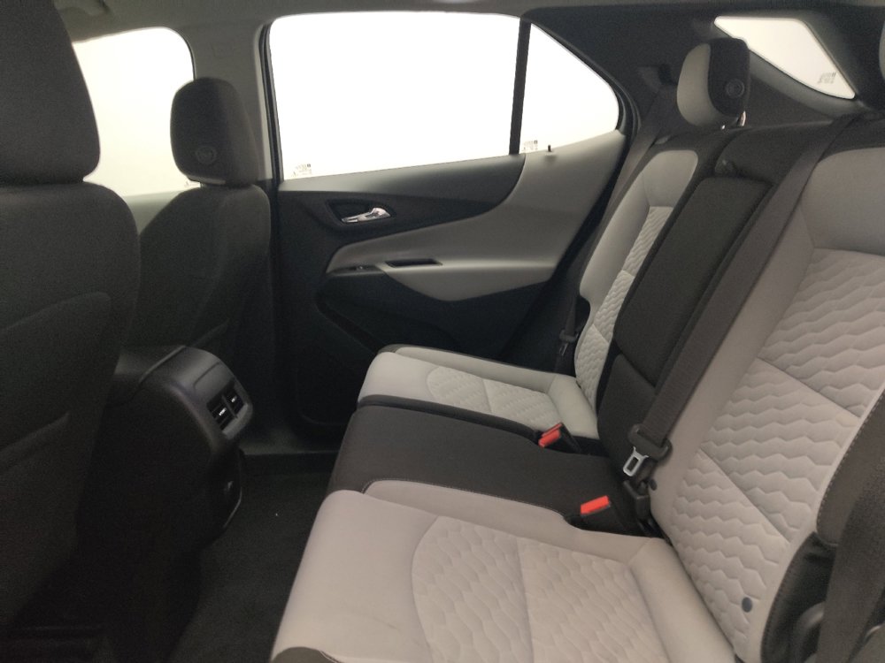 Used 2018 Chevrolet Equinox LS image 18
