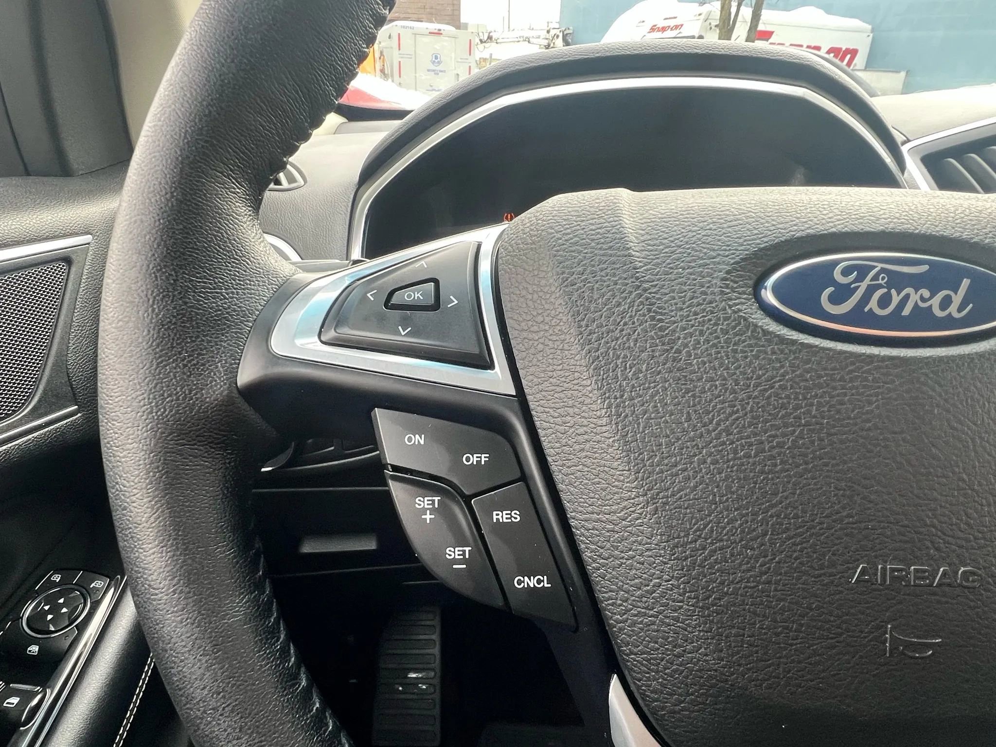 Used 2016 Ford Edge Sport w/ Technology Package image 15