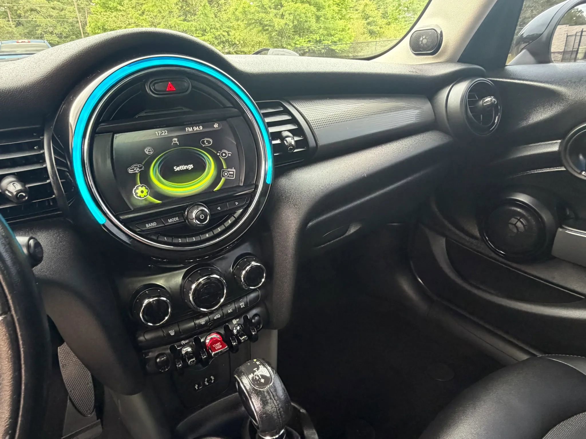 Used 2017 MINI Cooper 4-Door Hardtop FWD image 20