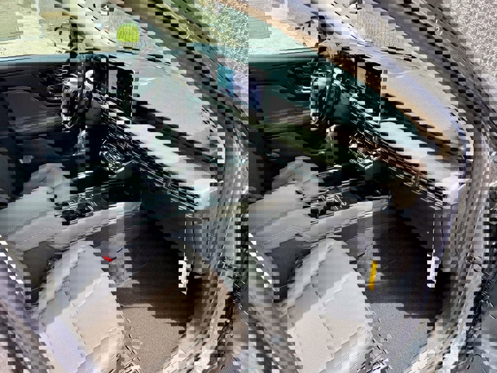 New 2025 Lincoln Corsair Grand Touring image 20