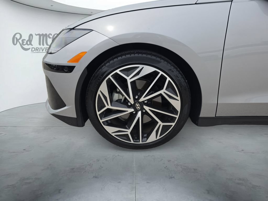 Certified 2024 Hyundai Ioniq 6 Limited RWD image 17