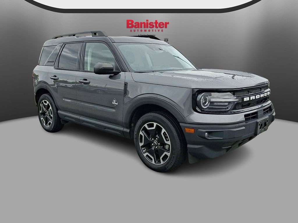 Used 2022 Ford Bronco Sport Outer Banks w/ Tech Package AWD/4WD image 3