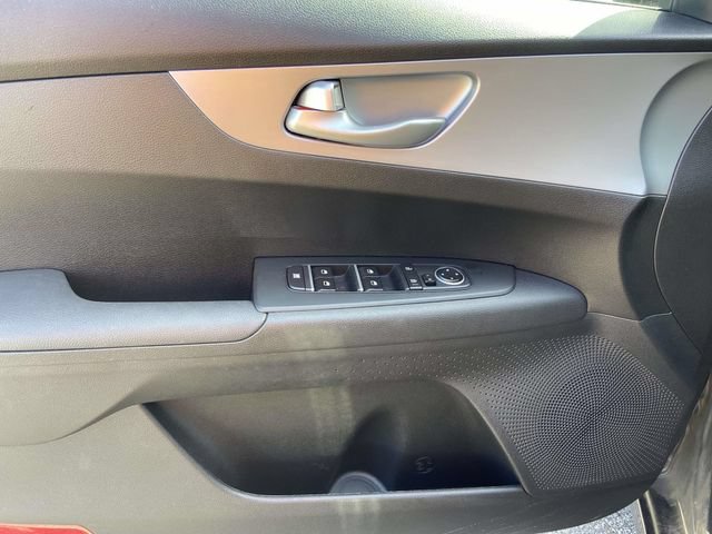 Used 2023 Kia Forte LXS FWD image 14