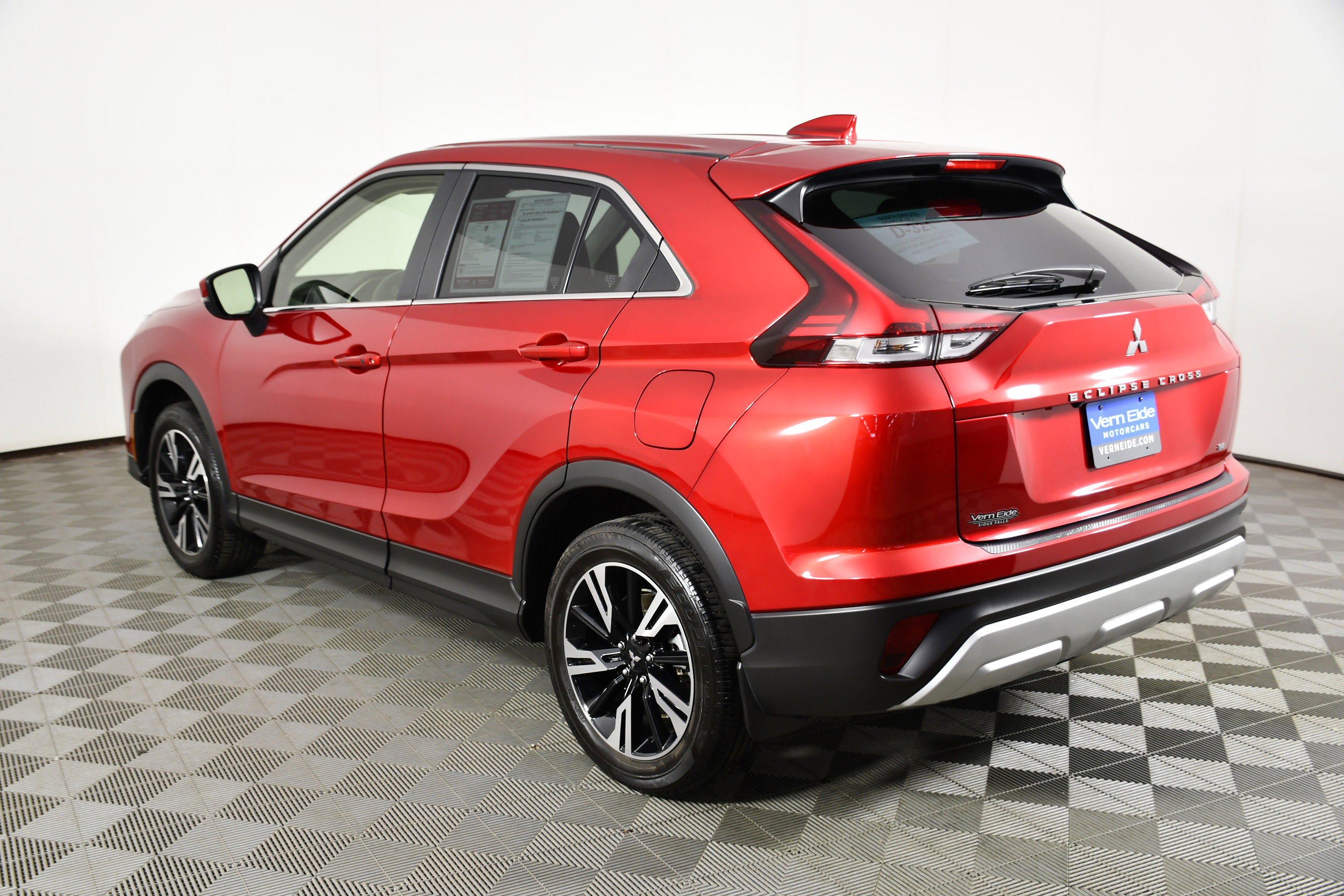 Used 2024 Mitsubishi Eclipse Cross SE AWD/4WD image 8