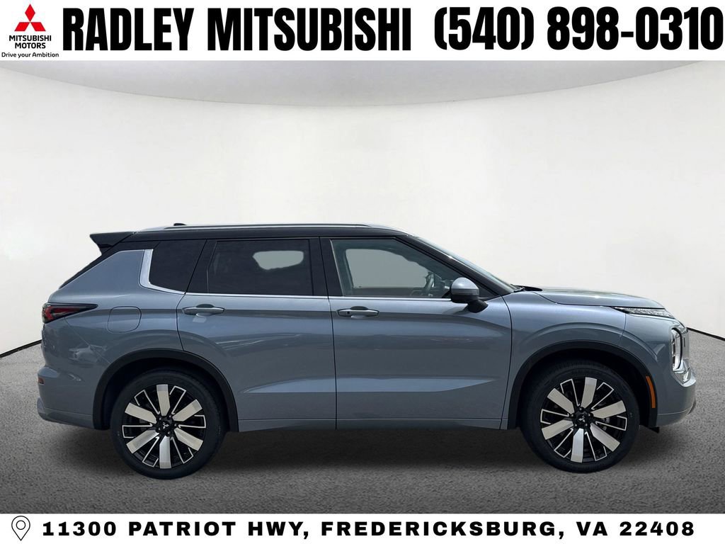 New 2026 Mitsubishi Outlander SEL image 6