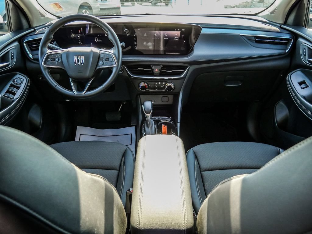 Used 2025 Buick Encore GX Preferred FWD image 37