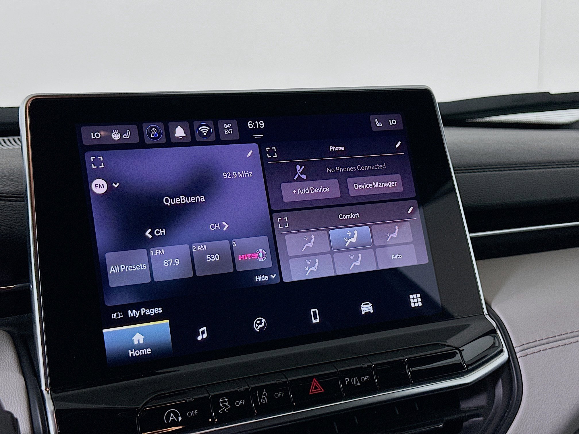 Used 2025 Jeep Compass Limited image 21