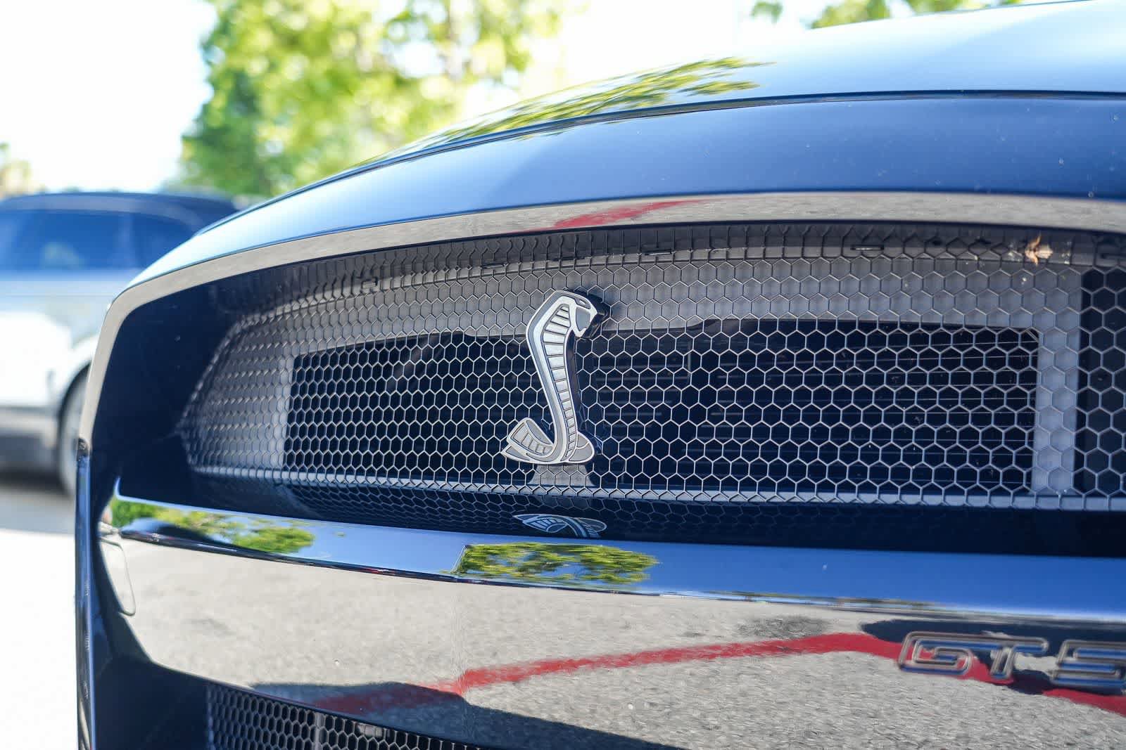Used 2020 Ford Mustang Shelby GT500 w/ Technology Package RWD image 12