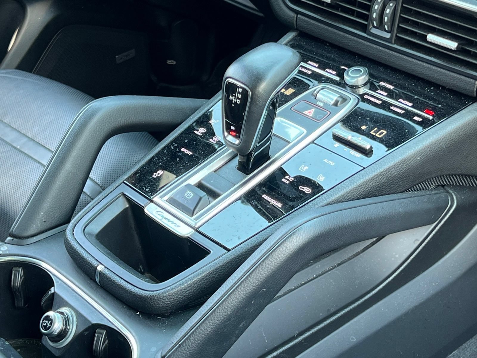 Certified 2020 Porsche Cayenne AWD/4WD image 34