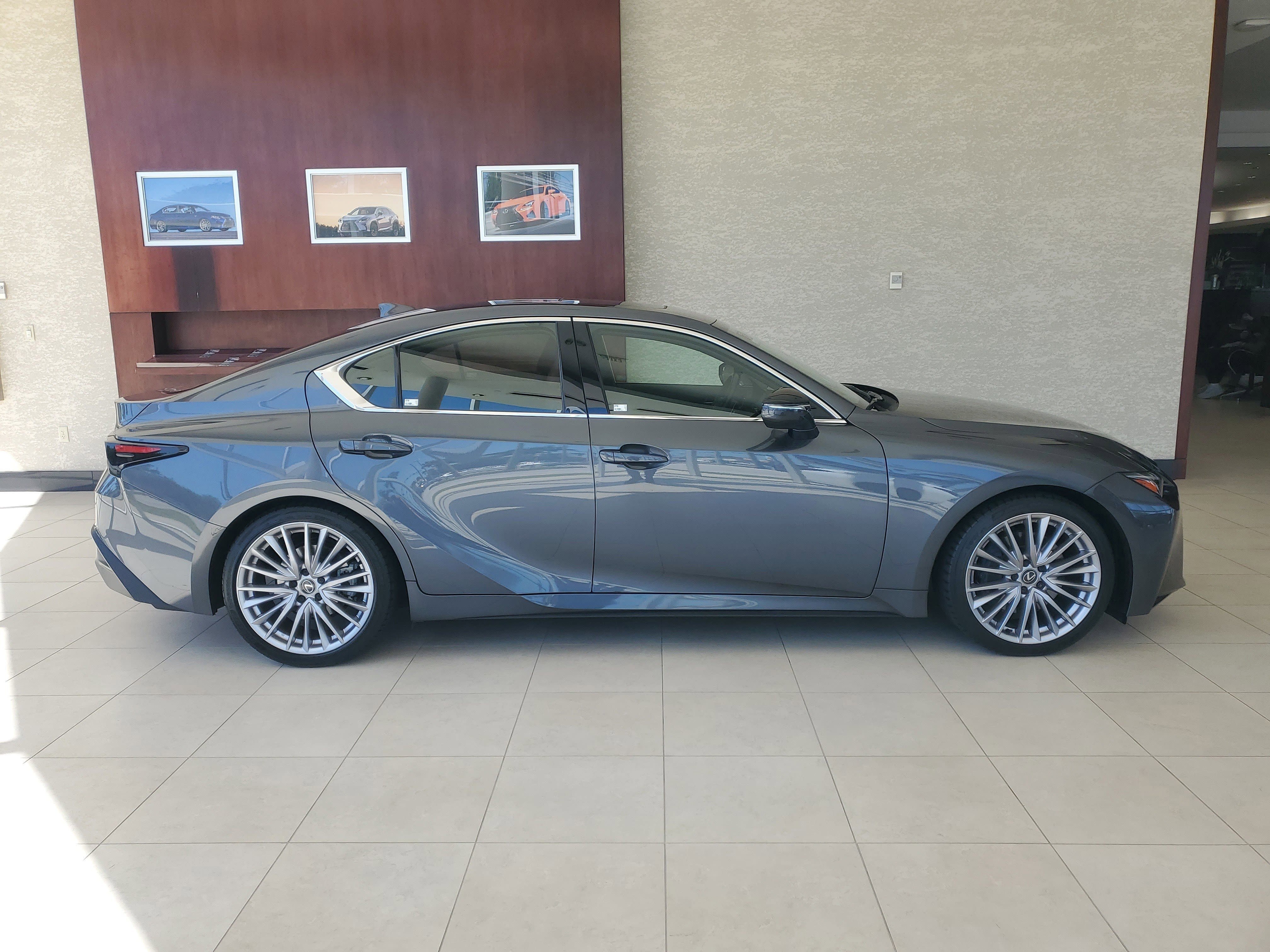 Used 2024 Lexus IS 300 w/ Premium Package RWD image 10