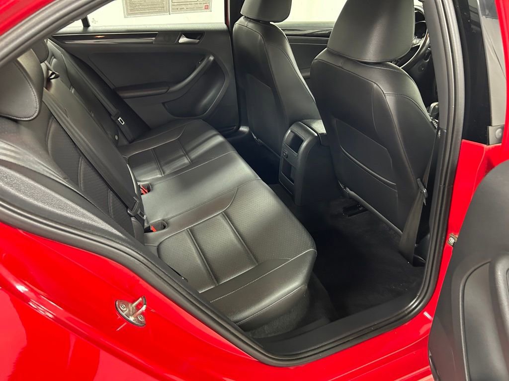 Used 2018 Volkswagen Jetta Sport image 14