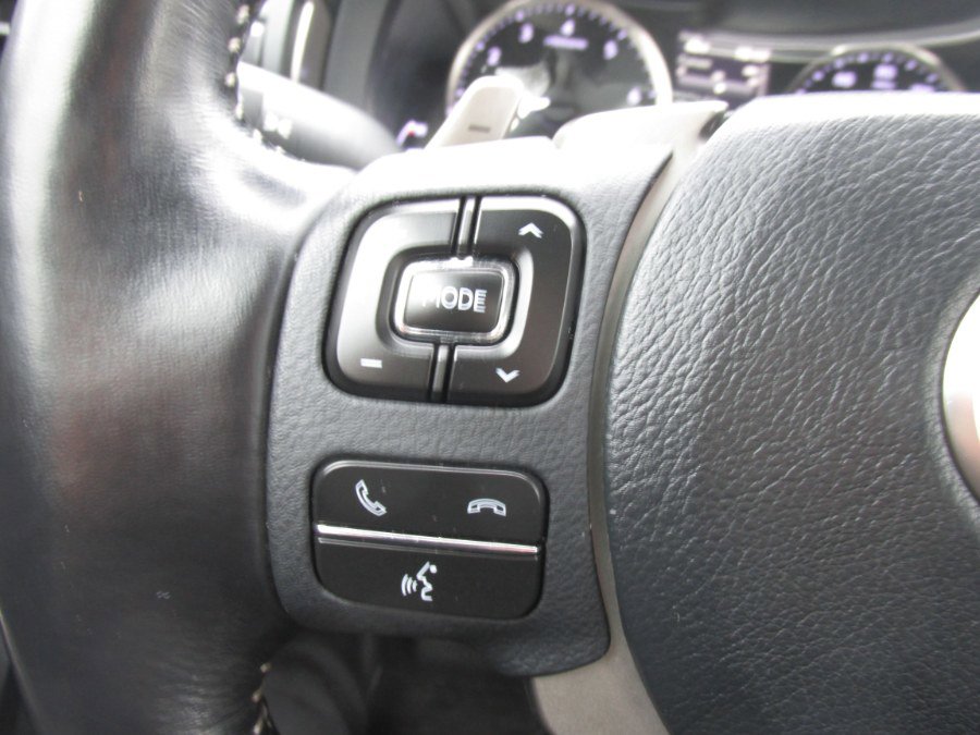 Used 2020 Lexus IS 300 AWD w/ Premium Package image 39