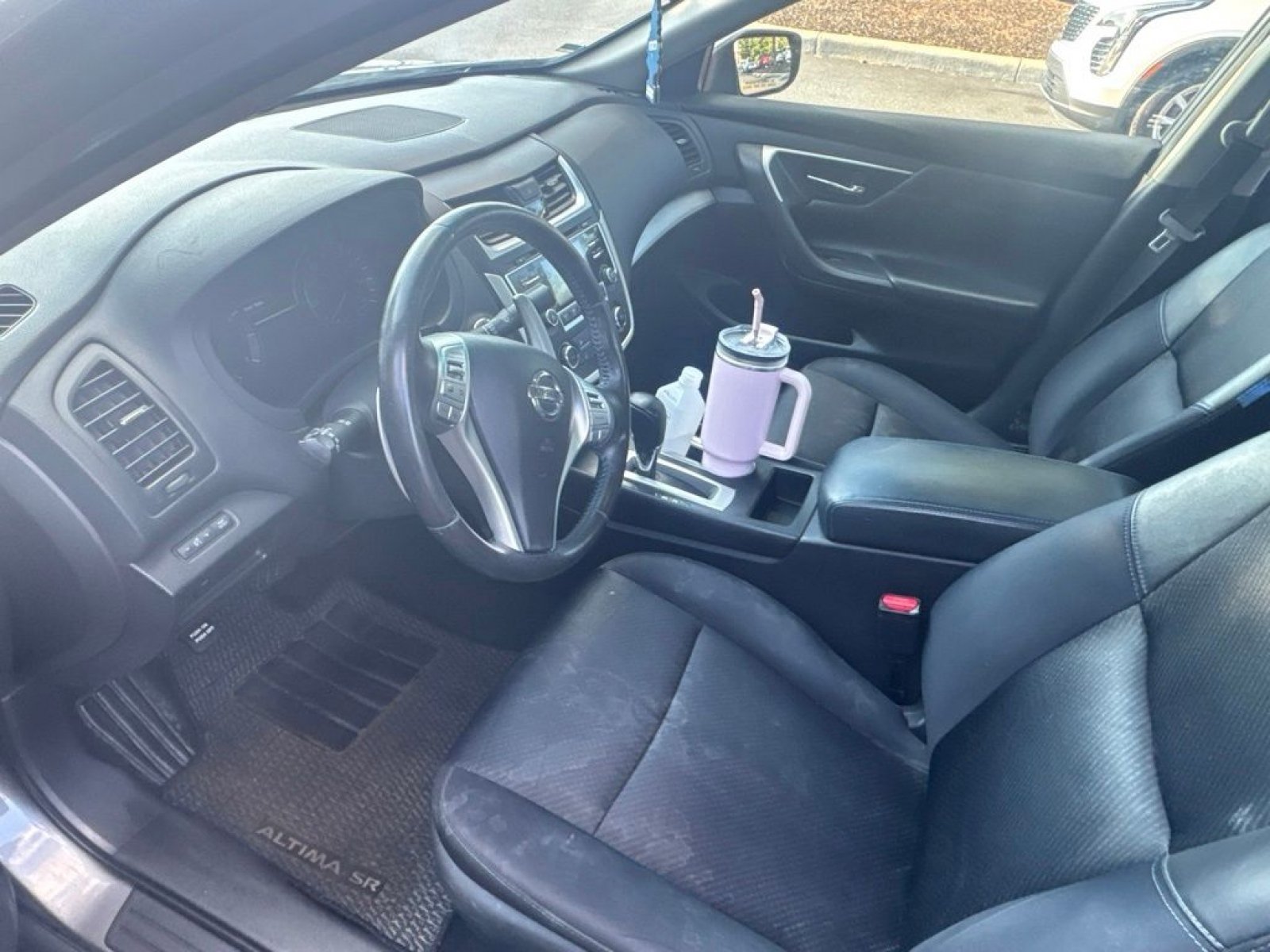 Used 2016 Nissan Altima 2.5 SR FWD image 10