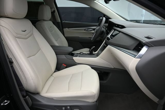 Used 2022 Cadillac XT5 Premium Luxury FWD image 30