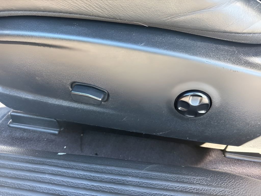 Used 2017 Dodge Challenger SRT Hellcat image 10