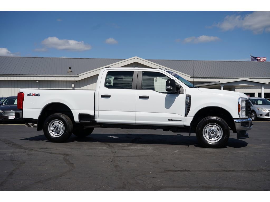 Used 2024 Ford F250 XL image 2