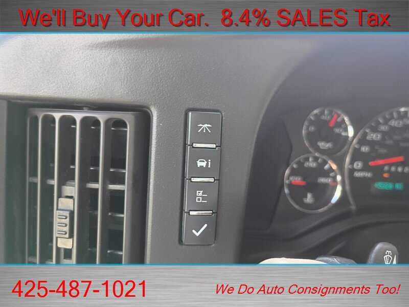 Used 2017 Chevrolet Express 3500 LT w/ LT Preferred Equipment Group RWD image 17
