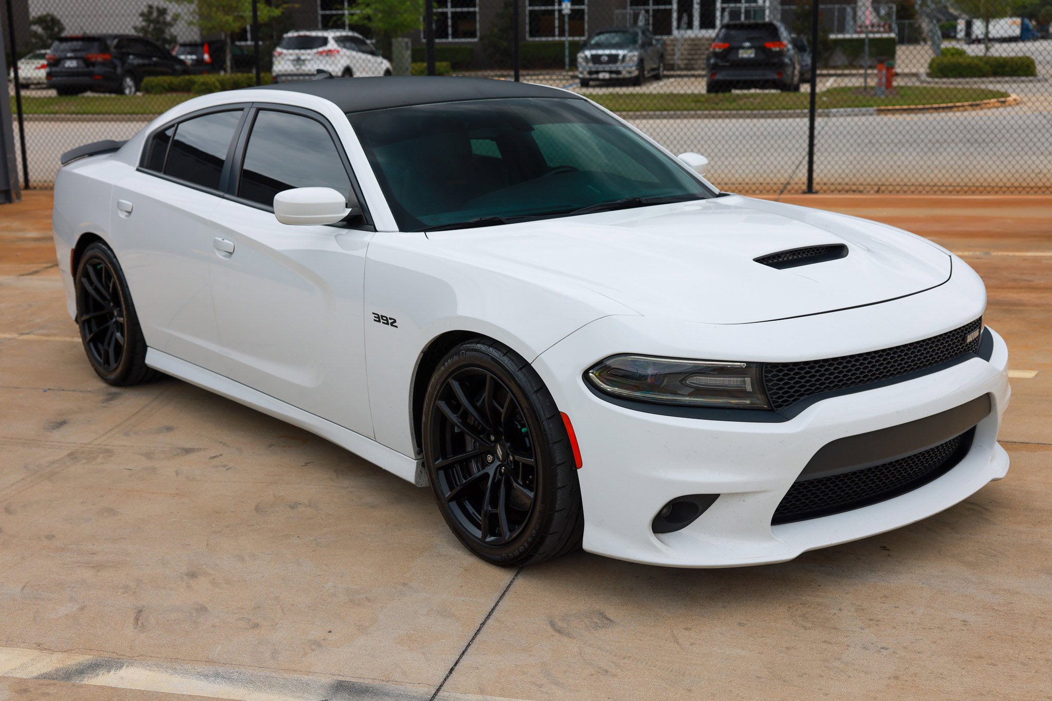 Used 2018 Dodge Charger R/T RWD image 19